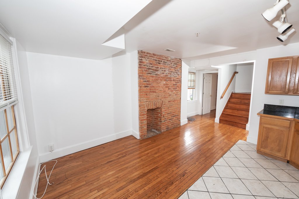 106 West Market St #5_004