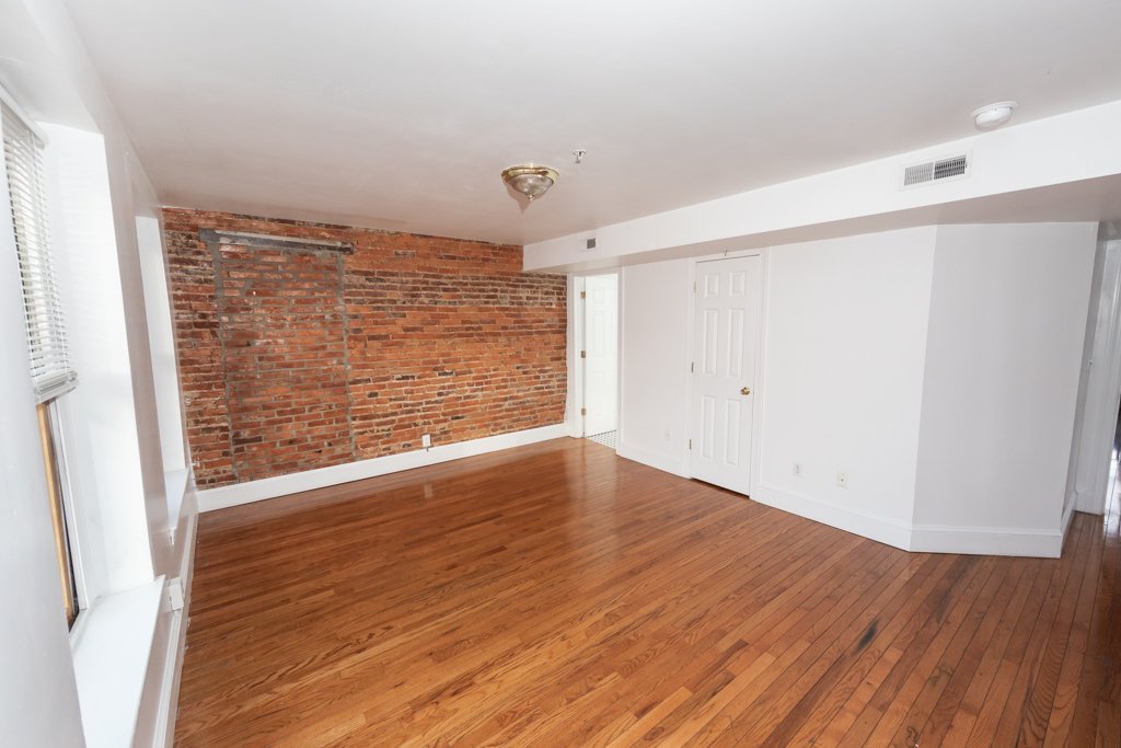 106 West Market St #5_009