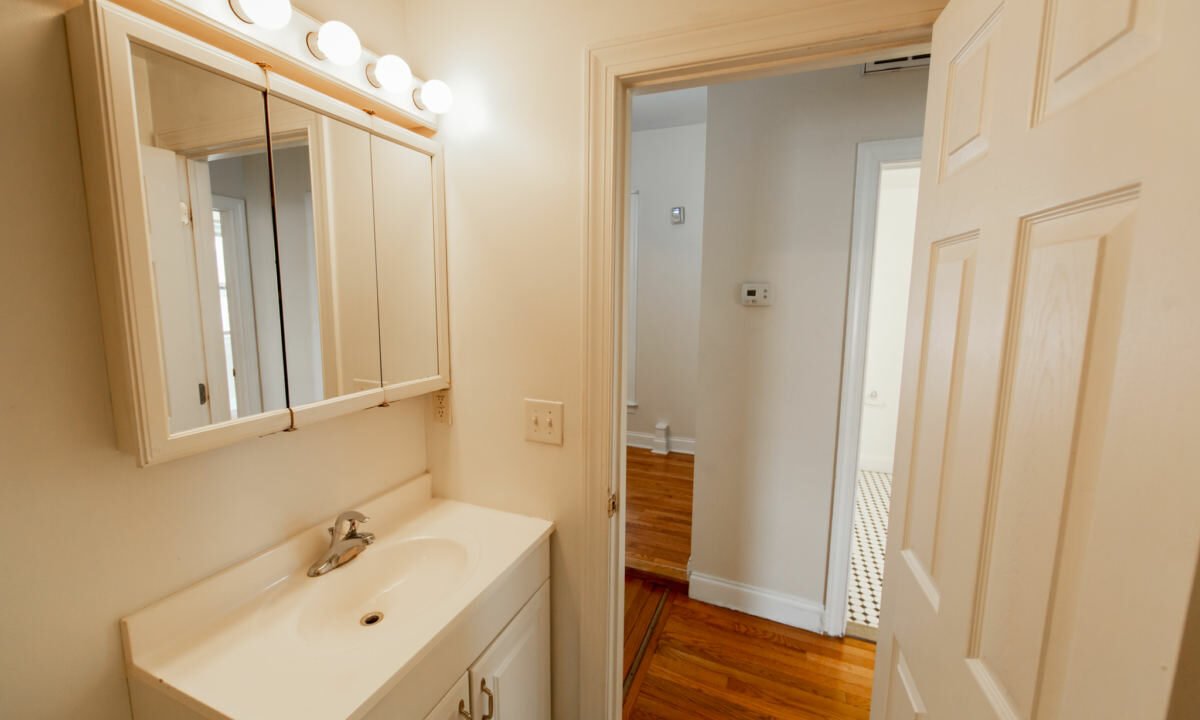 115-Middle-Alley-1_015