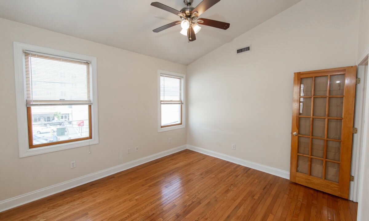 115-Middle-Alley-1_028