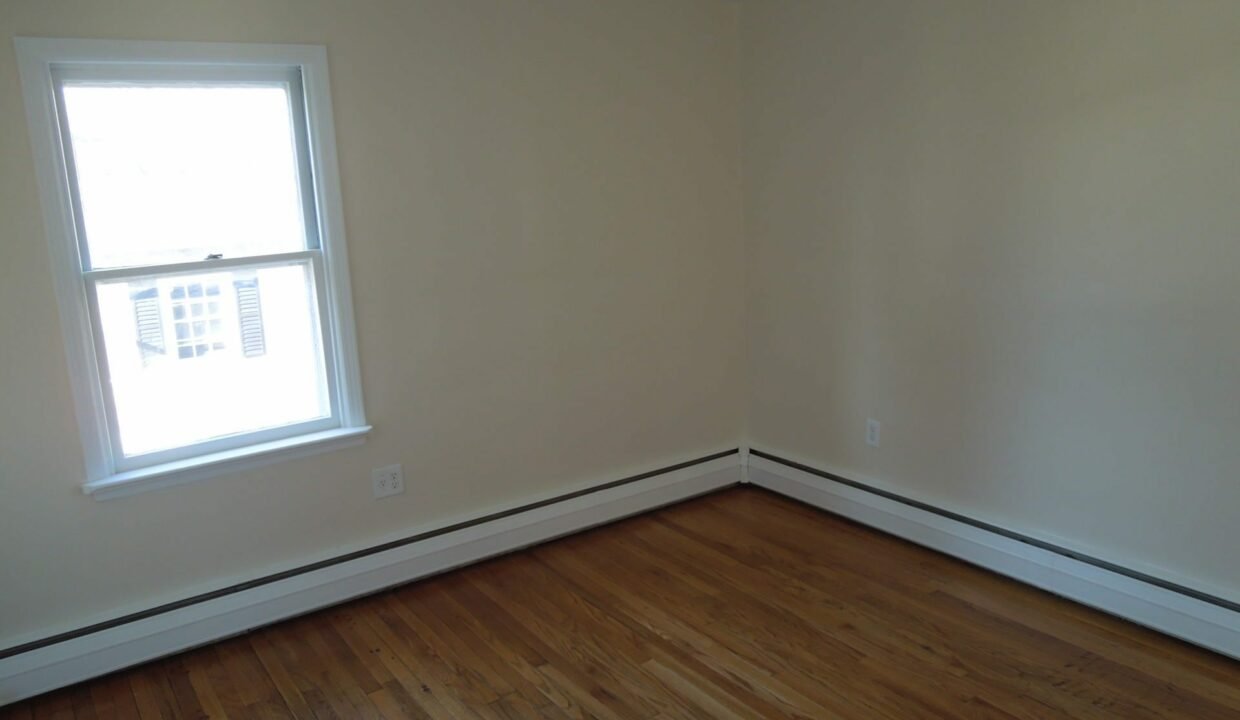 Bedroom2-7