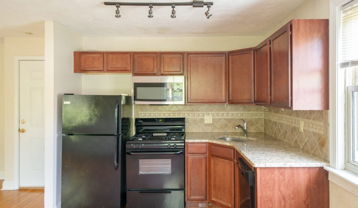 Kitchen (2)