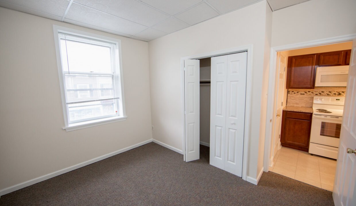 113 W Gay Unit 1_006