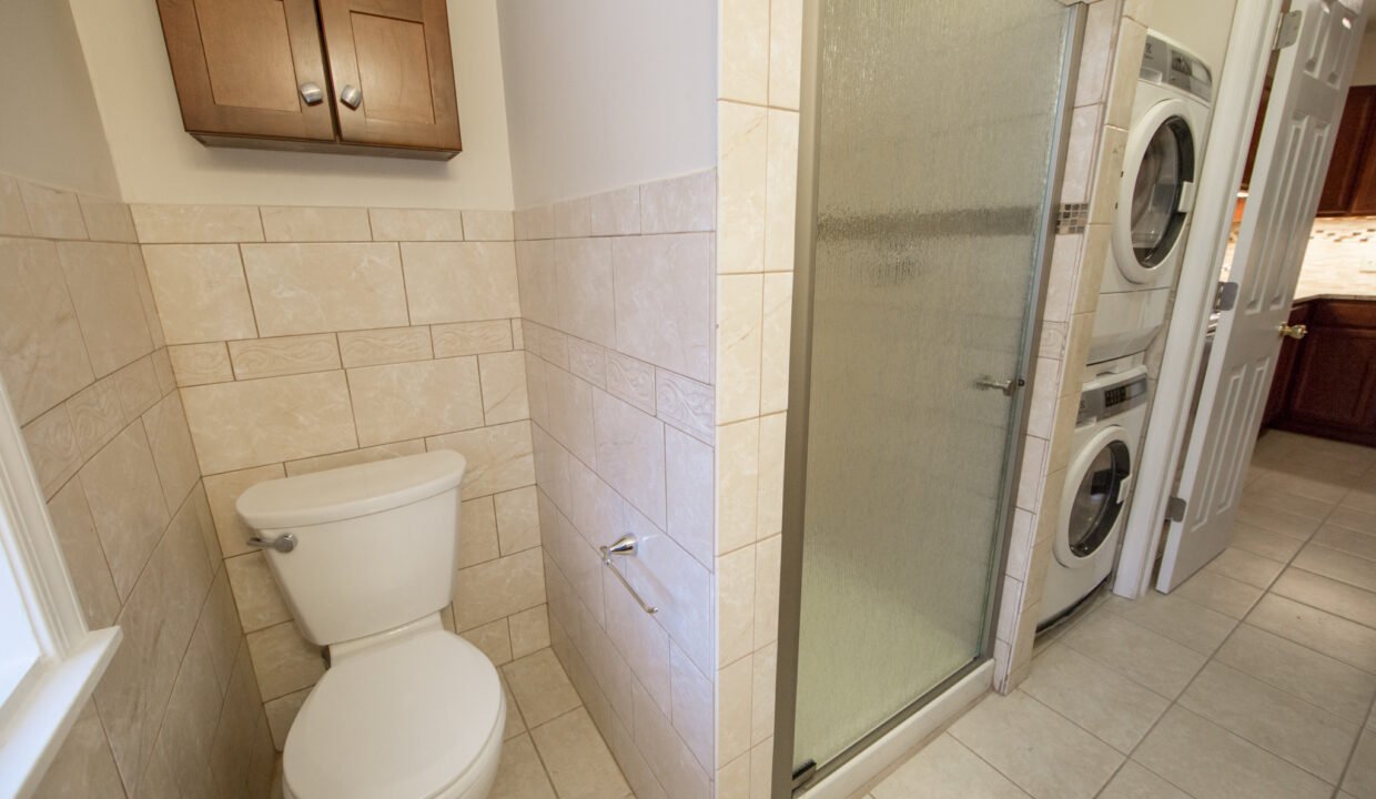 113 W Gay Unit 1_028