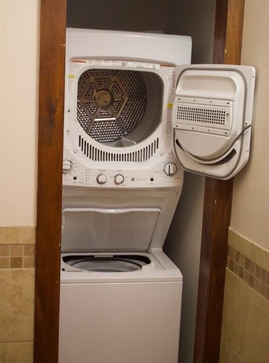 323d18a1-9cab-4f5f-b29d-0a18e7eef204