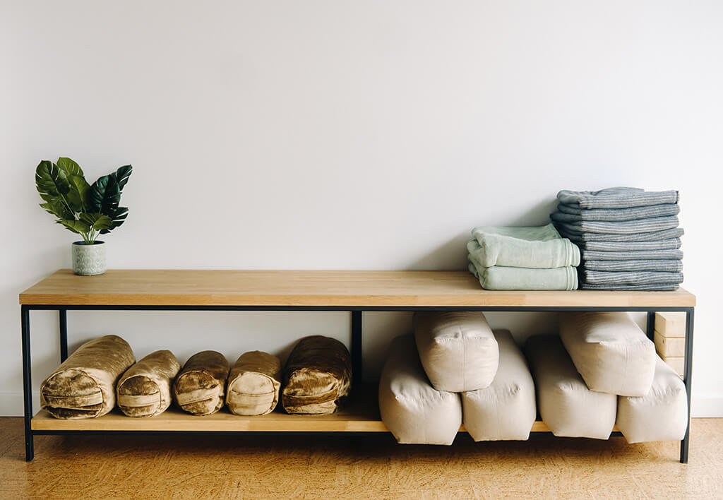 Shared Apartment Space | Bench with Storage for Blankets and Towels