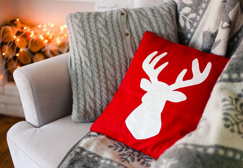 Small Space Holiday Decorating